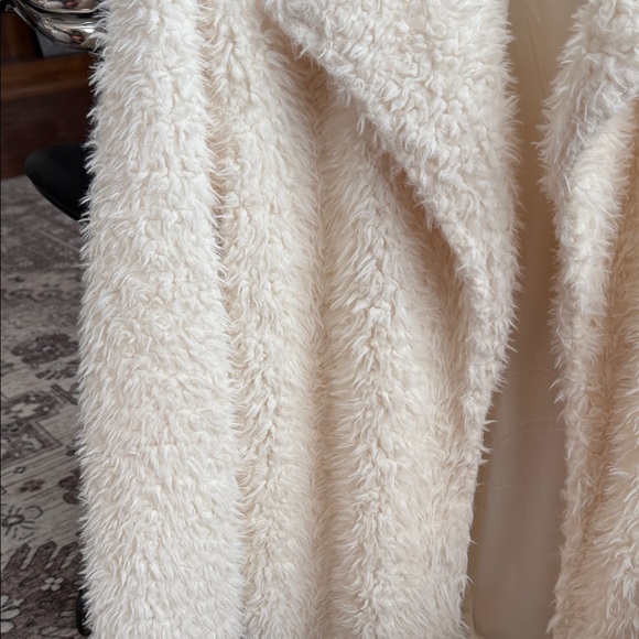 Angel Kiss Cream Teddy Jacket - Picture 5 of 13